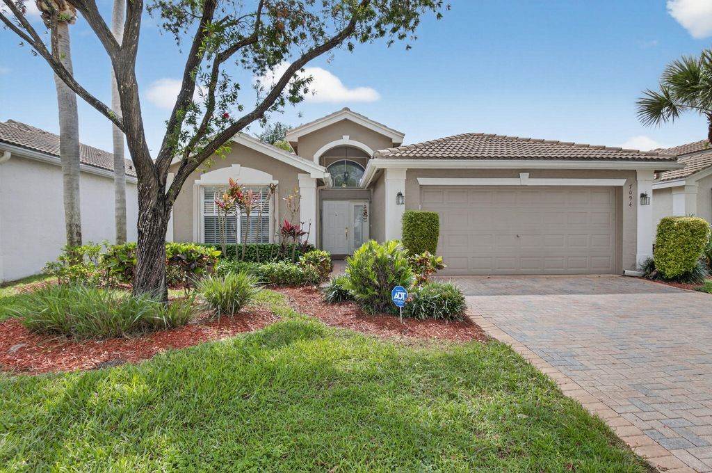 7094 Avila Terrace Way, Delray Beach, FL 33446