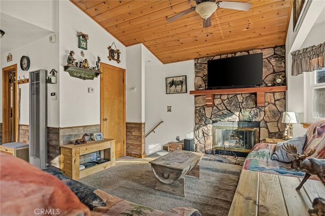 23730 Scenic, Crestline, CA 92325