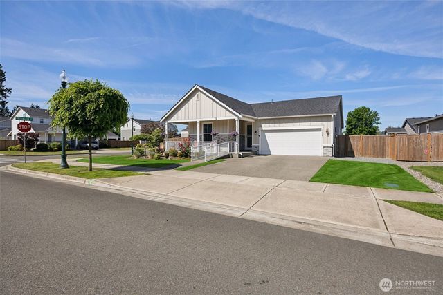 5594 157th Ave Ct E, Sumner, WA 98390
