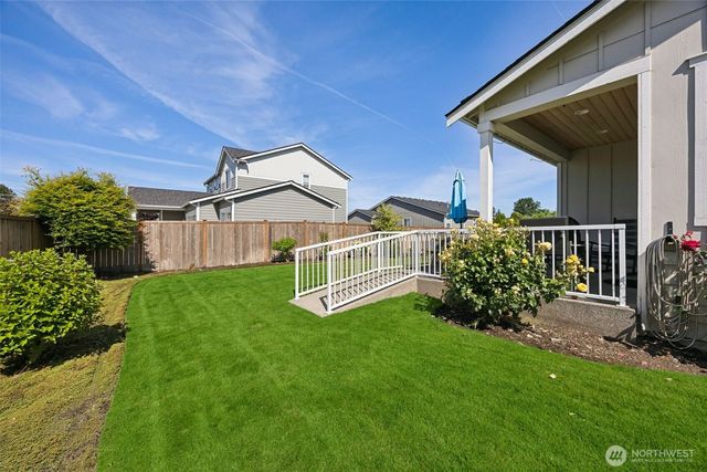 5594 157th Ave Ct E, Sumner, WA 98390