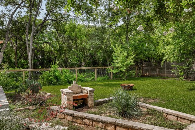5313 Harvest LN, Austin, TX 78745