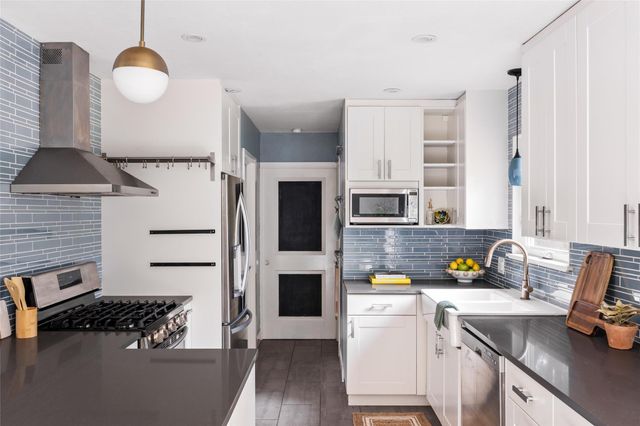 5313 Harvest LN, Austin, TX 78745