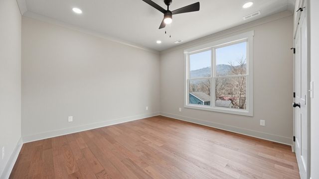 5205 Tennessee Avenue, Chattanooga, TN 37409