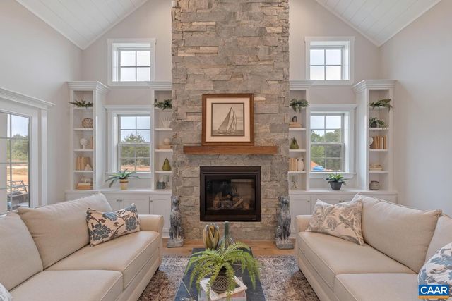 3067 FARROW CIR, Charlottesville, VA 22901