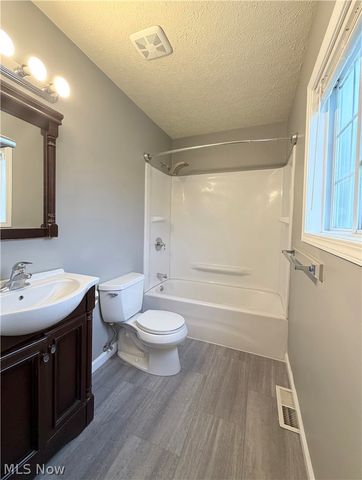 2107 Randall Street, Lorain, OH 44052