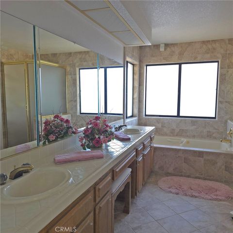 30127 White Wake, Canyon Lake, CA 92587