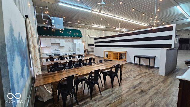 5306 State Road 144, Greenwood, IN 46143