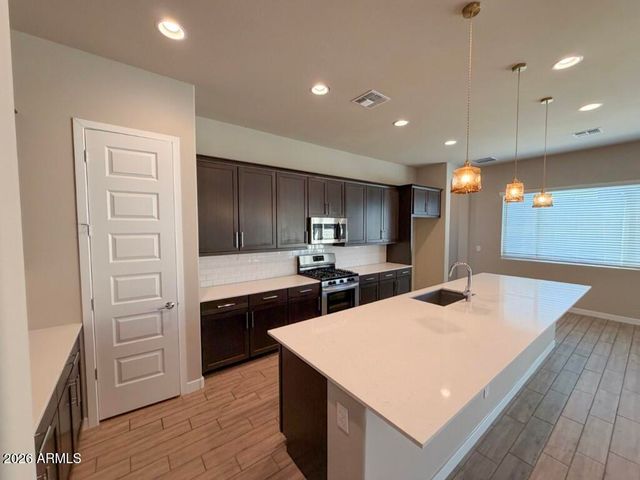 18942 W LAUREL Lane, Surprise, AZ 85388