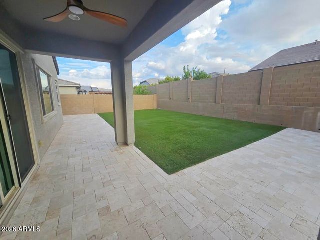 18942 W LAUREL Lane, Surprise, AZ 85388