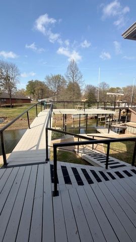 120 Saint Francis Lane, Mabank, TX 75156