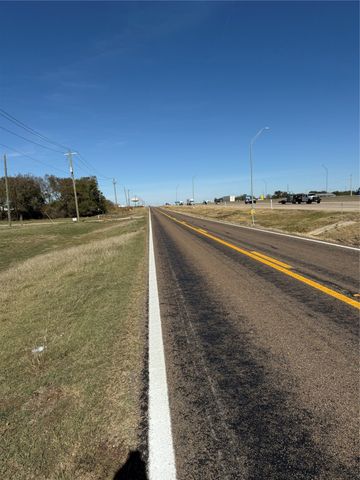 5600 S Interstate Hwy 45 W S, Corsicana, TX 75109