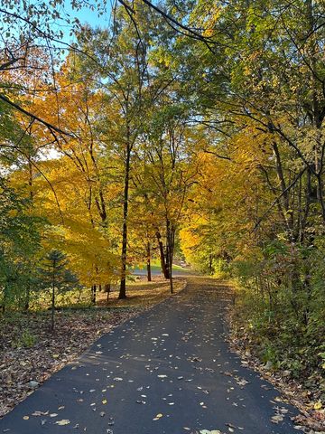 273 Bridlewood Lane, Valparaiso, IN 46385