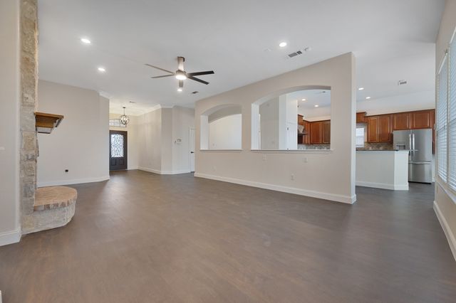 5828 Caballo Street, Fort Worth, TX 76179