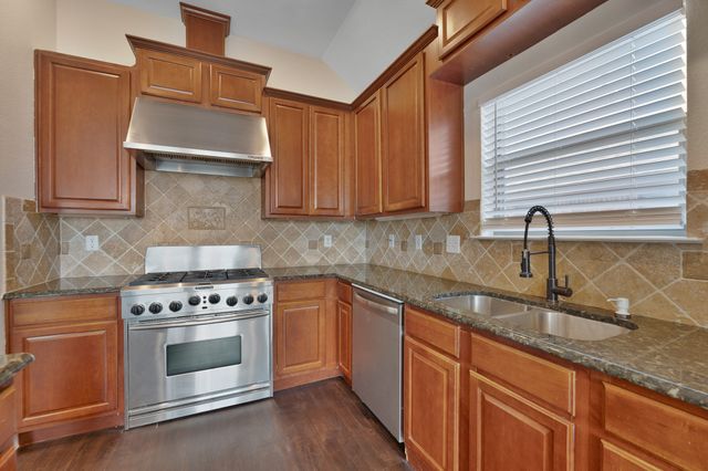 5828 Caballo Street, Fort Worth, TX 76179