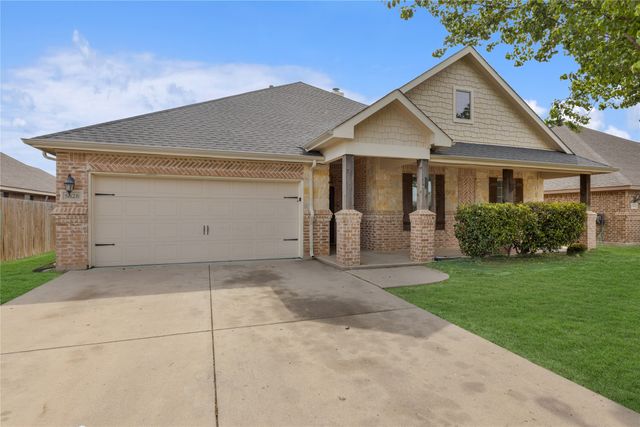 5828 Caballo Street, Fort Worth, TX 76179