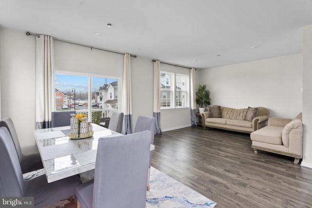 34 MARION AVE, Bordentown, NJ 08505