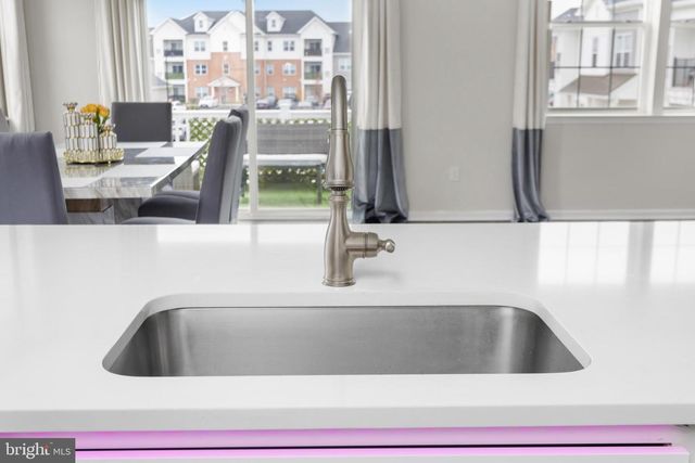 34 MARION AVE, Bordentown, NJ 08505