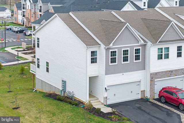 34 MARION AVE, Bordentown, NJ 08505