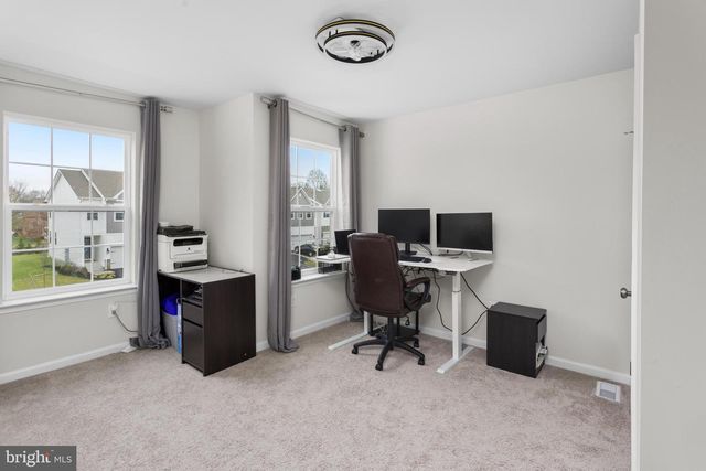 34 MARION AVE, Bordentown, NJ 08505