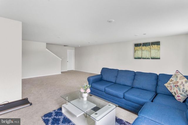 34 MARION AVE, Bordentown, NJ 08505