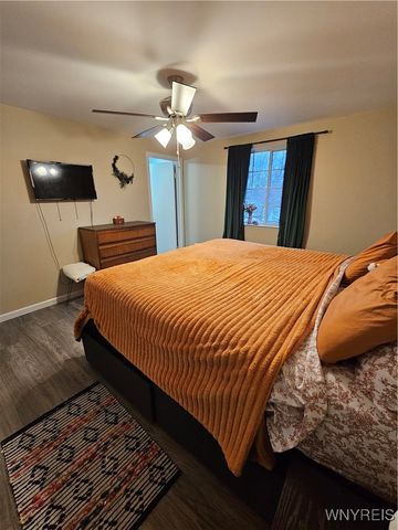 33 Vermont Place, West Seneca, NY 14224