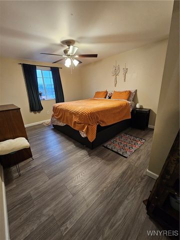 33 Vermont Place, West Seneca, NY 14224