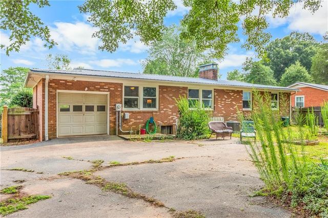 4531 Chantilly Lane, Winston-salem, NC 27106