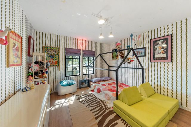 805 E 36th Street, Houston, TX 77022