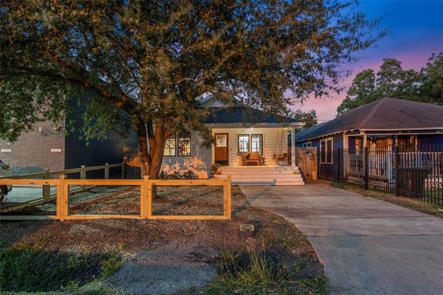 805 E 36th Street, Houston, TX 77022