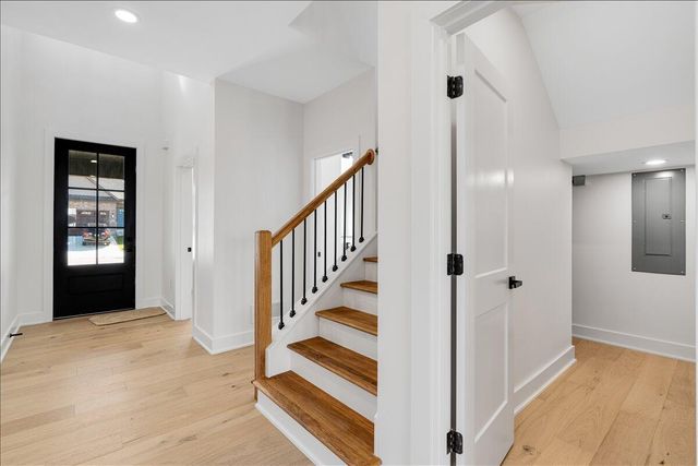 1069 Squirrel Nest Lane, Lexington, KY 40509