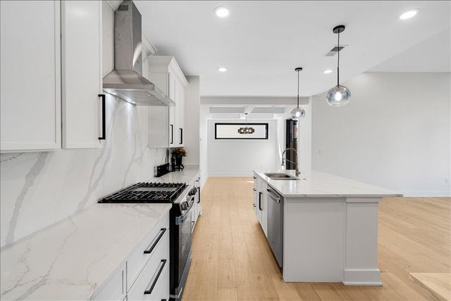 1069 Squirrel Nest Lane, Lexington, KY 40509