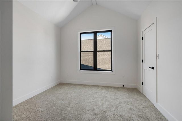 1069 Squirrel Nest Lane, Lexington, KY 40509