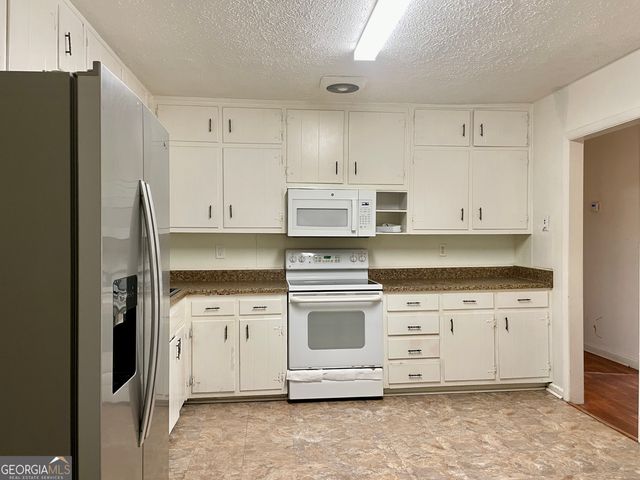 81 Tunis Road, Mcdonough, GA 30253