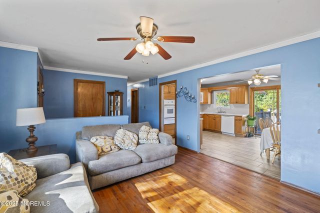 34 Drexel Drive, Jackson, NJ 08527