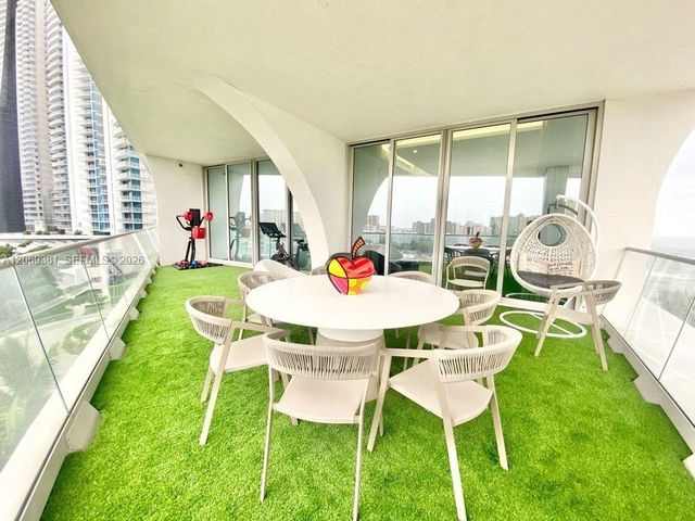 16901 Collins Avenue 701, Sunny Isles Beach, FL 33160