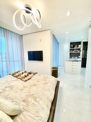 16901 Collins Avenue 701, Sunny Isles Beach, FL 33160