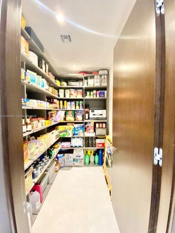 16901 Collins Avenue 701, Sunny Isles Beach, FL 33160