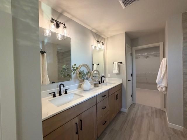 1572 Norbert Lane, Shakopee, MN 55379