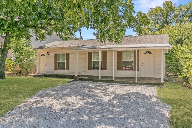 5729 Wellesley Avenue, Fort Worth, TX 76107