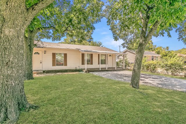 5729 Wellesley Avenue, Fort Worth, TX 76107