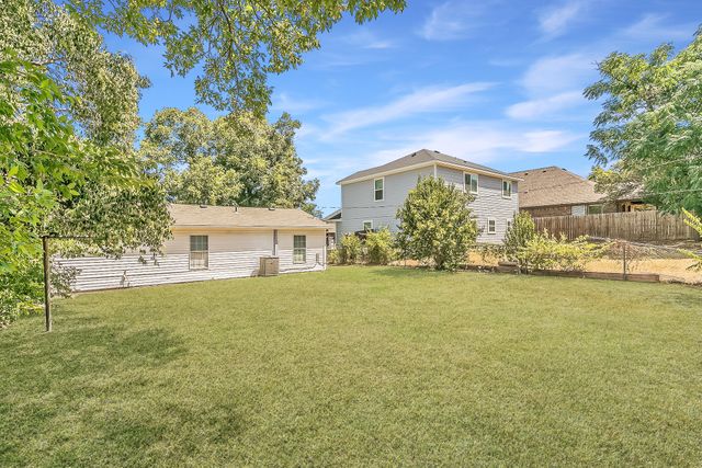 5729 Wellesley Avenue, Fort Worth, TX 76107