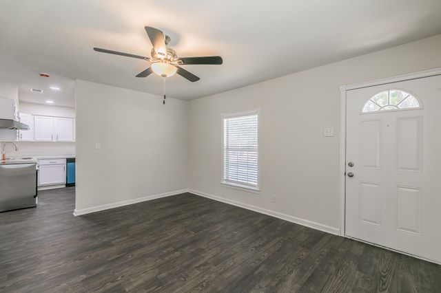 5729 Wellesley Avenue, Fort Worth, TX 76107