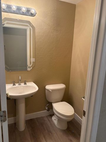 2245 E Detroit Street, Chandler, AZ 85225