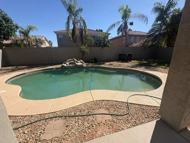 2245 E Detroit Street, Chandler, AZ 85225