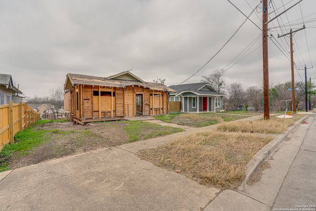 729 S Palmetto, San Antonio, TX 78203