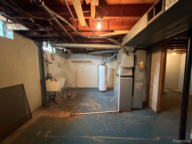 20934 Hunt, Roseville, MI 48066