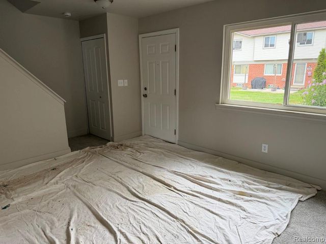 20934 Hunt, Roseville, MI 48066