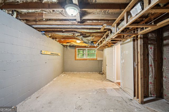 4496 Housworth Drive, Lithonia, GA 30038