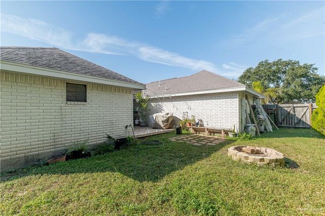 215 W 17th Street, San Juan, TX 78589