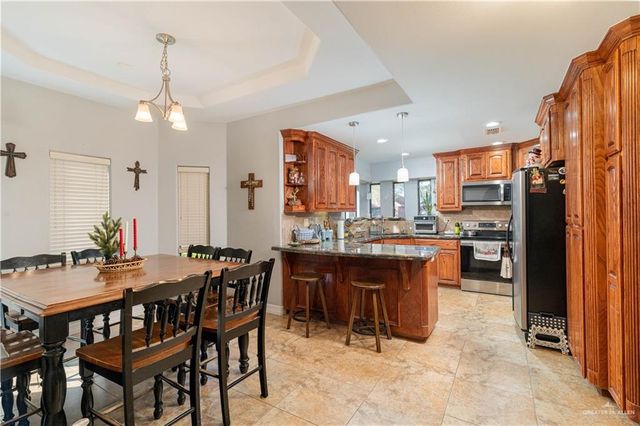 215 W 17th Street, San Juan, TX 78589